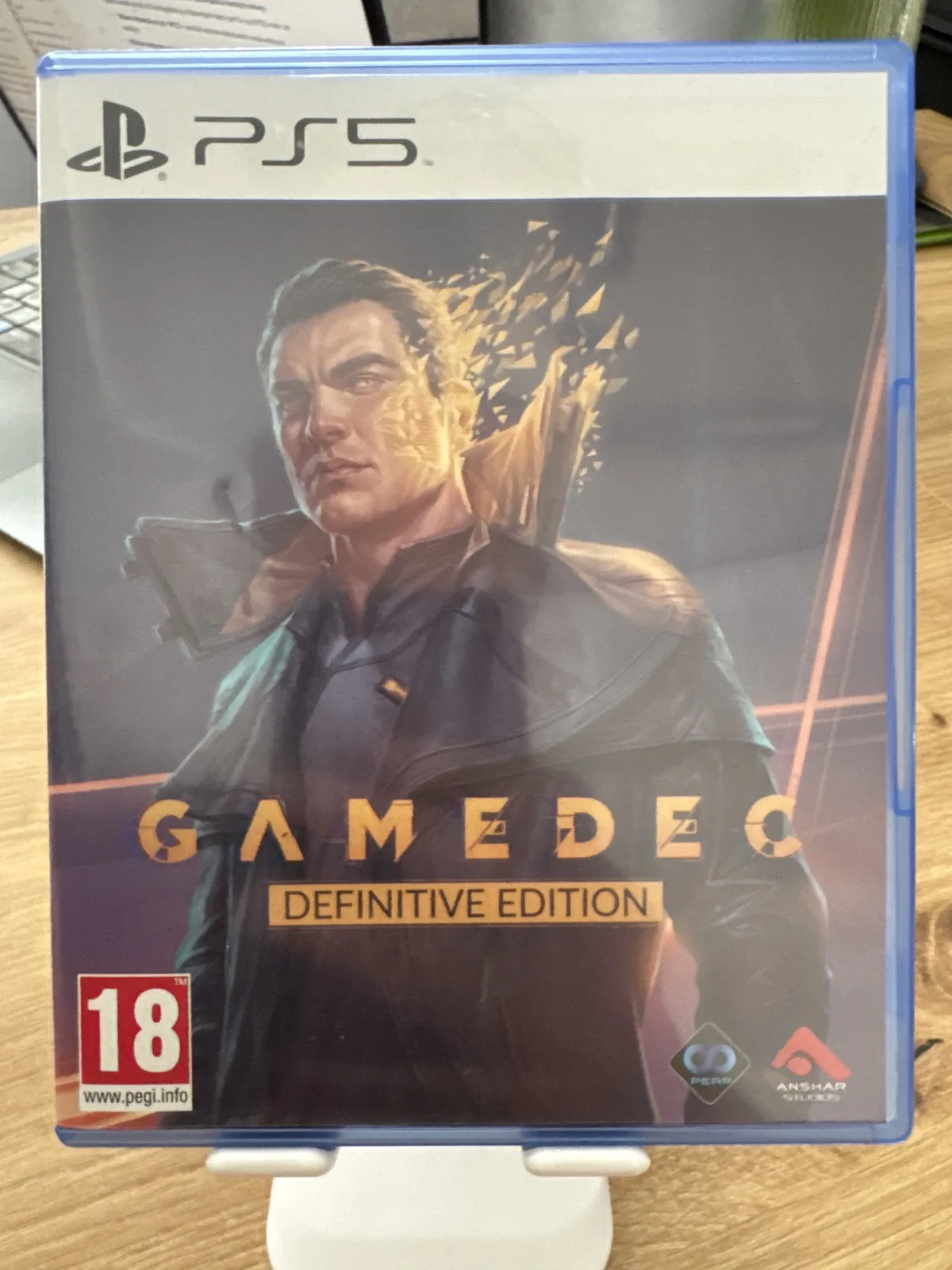 Gamedec definitive edition — okładka 1
