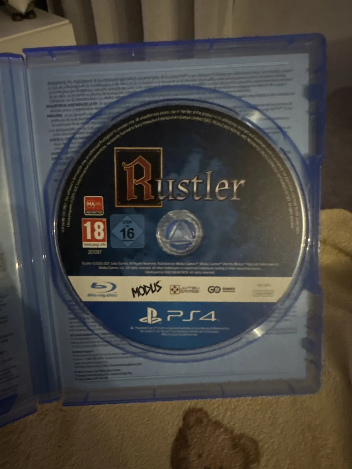 Rustler (PS4) okładka wydania pudełkowego, zdjęcie 3